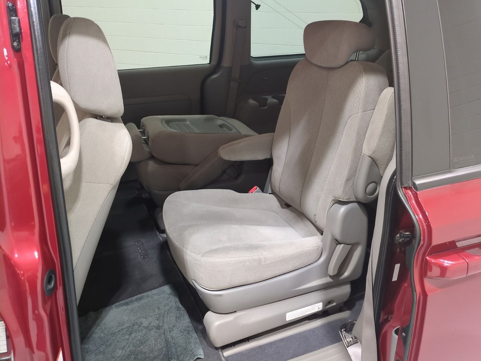 2008 Hyundai Entourage GLS