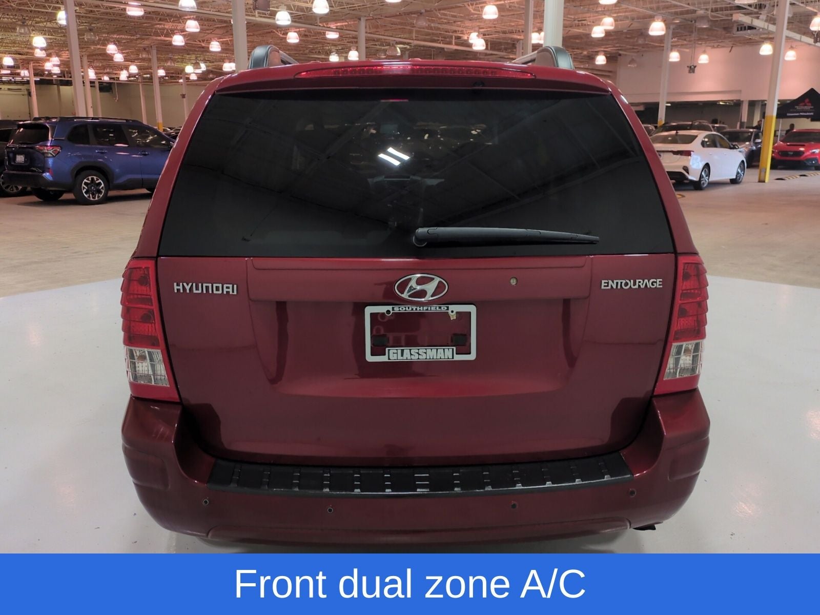 2008 Hyundai Entourage GLS