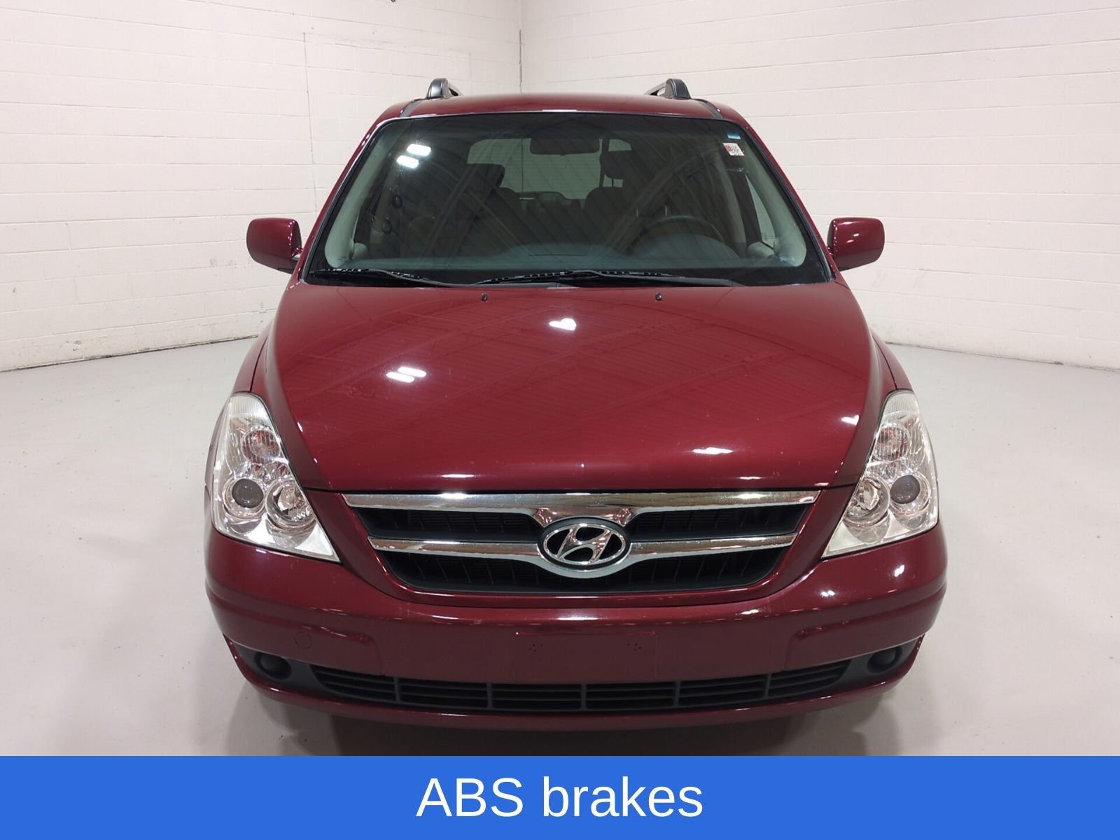 2008 Hyundai Entourage GLS