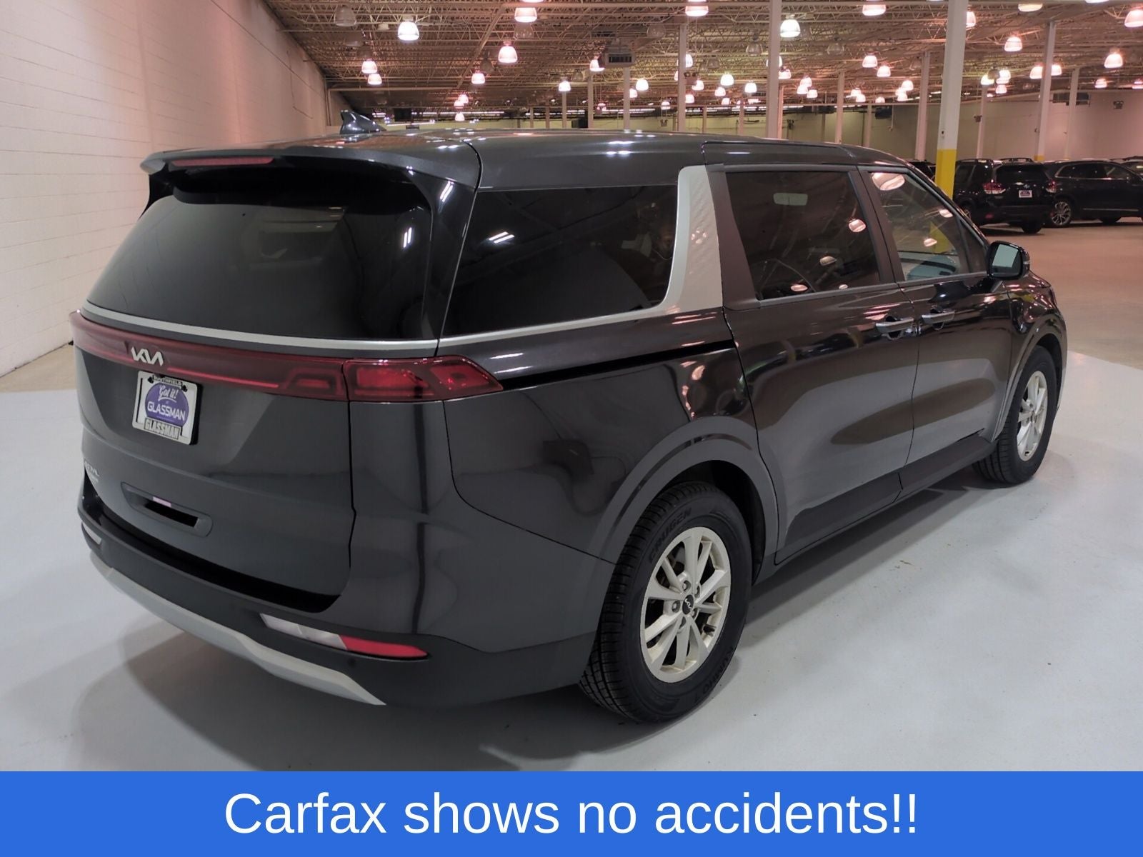 2024 Kia Carnival LX