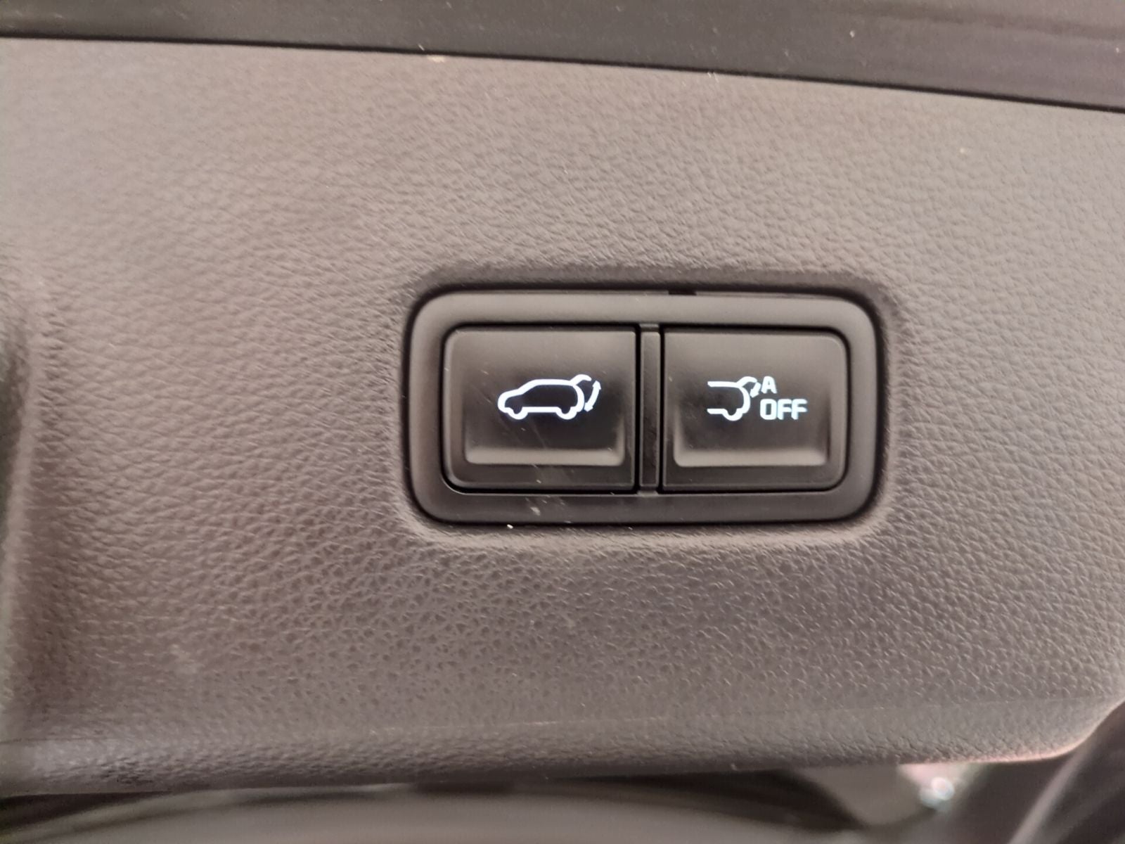 2023 Kia Carnival EX