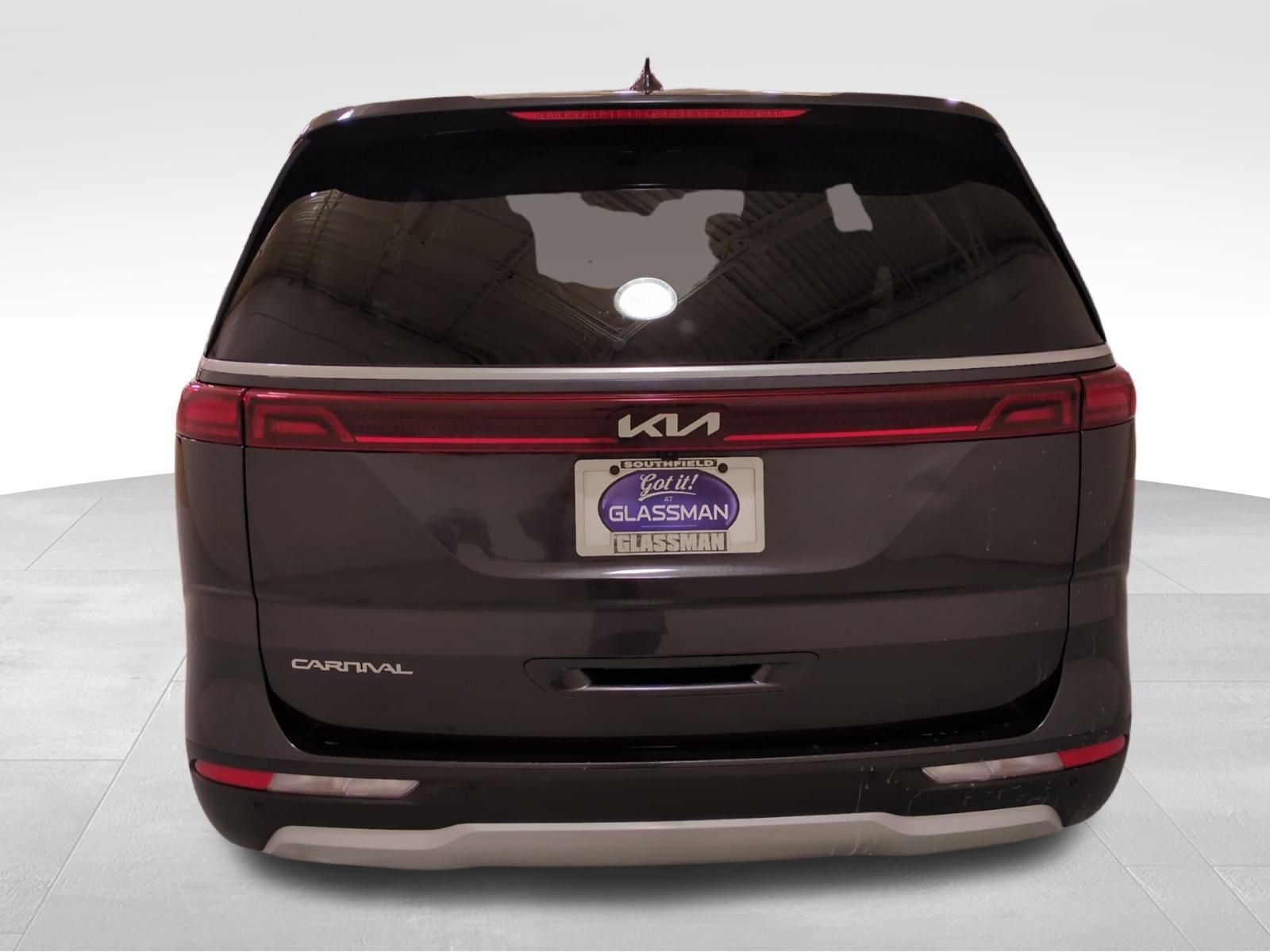 2023 Kia Carnival EX