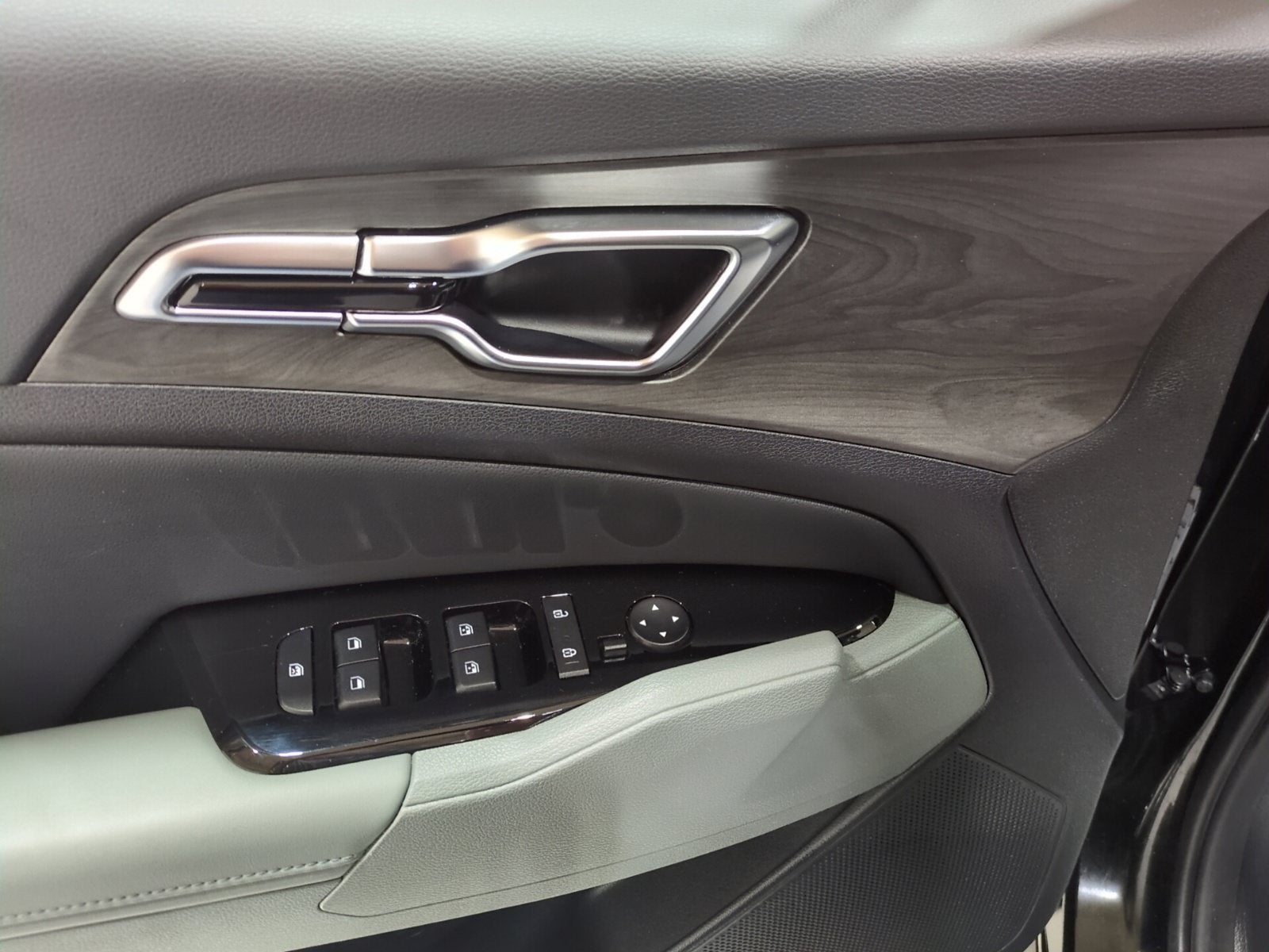 2023 Kia Sportage Plug-In Hybrid X-Line
