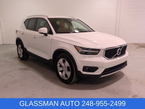 2019 Volvo XC40 Momentum