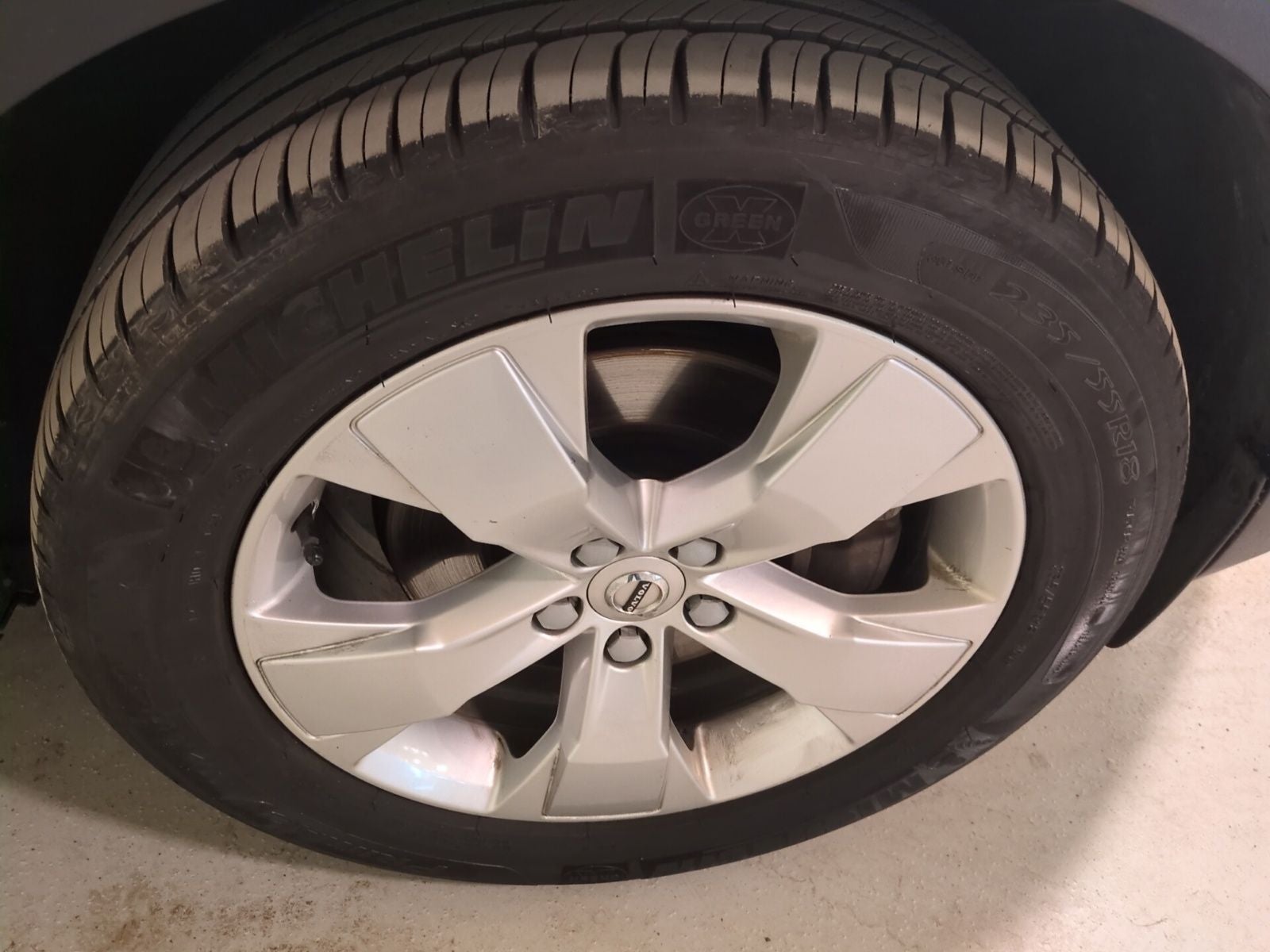 2019 Volvo XC40 Momentum