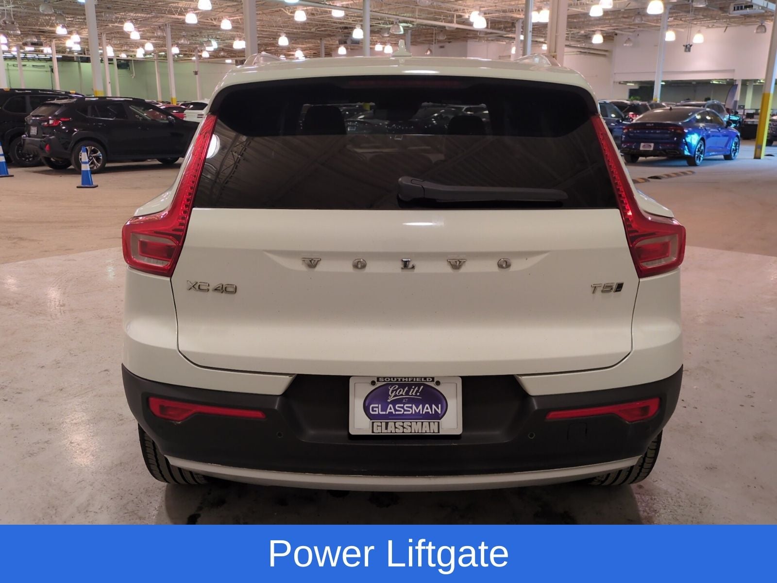 2019 Volvo XC40 Momentum